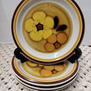 Vintage Chadds Ford Aloha Stoneware Plates Set of 4 Made In Japan 6.5 Inches